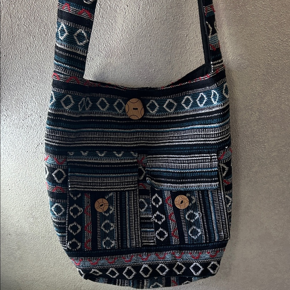 60’s inspired Geometric Shoulder Bag in Black and Blue
